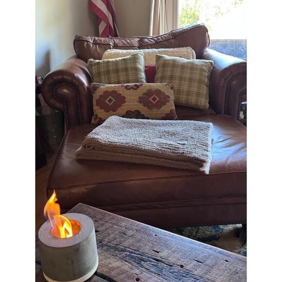 Barefoot Dreams Cozy Chic Two-Toned Brown and White blanket/throw - Picture 2 of 6